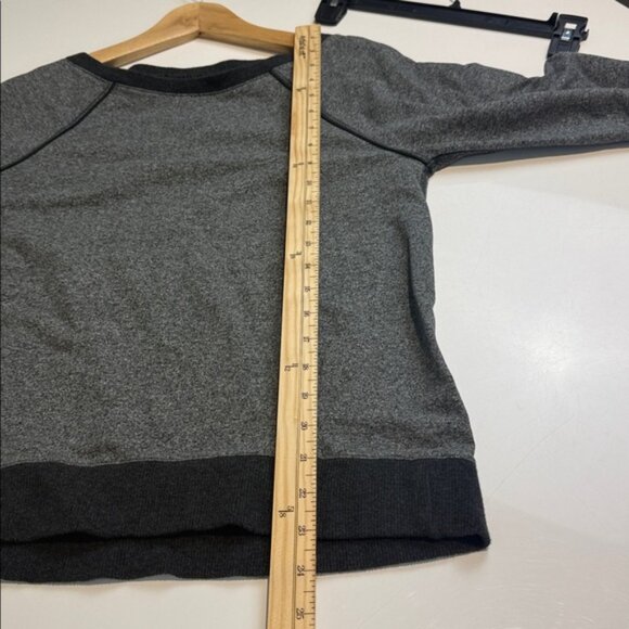 Lululemon Grey and Black Sweatshirt Size Small - Picture 5 of 5